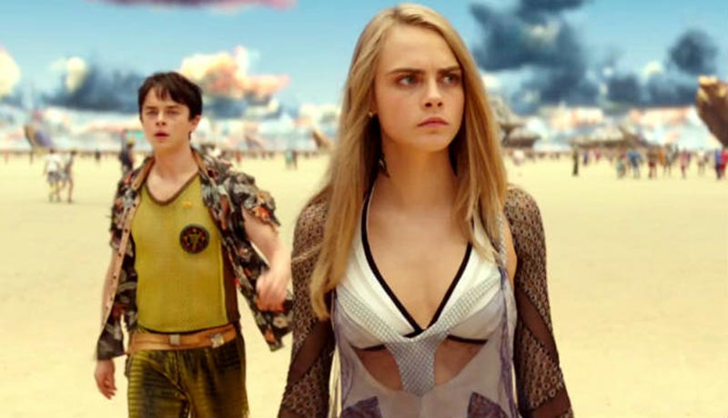 Dane DeHaan e Cara Delevigne in Valerian e la città dei mille pianeti