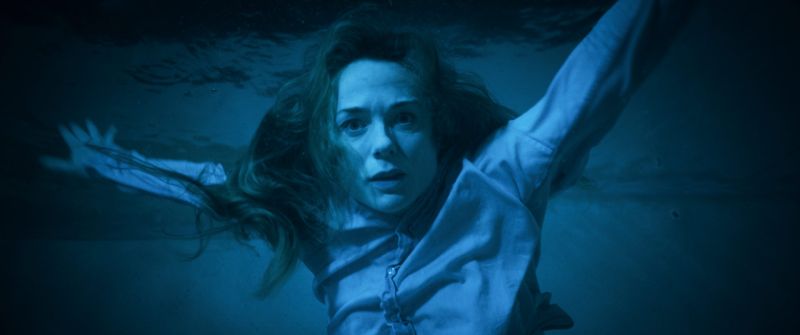 una scena di night swim